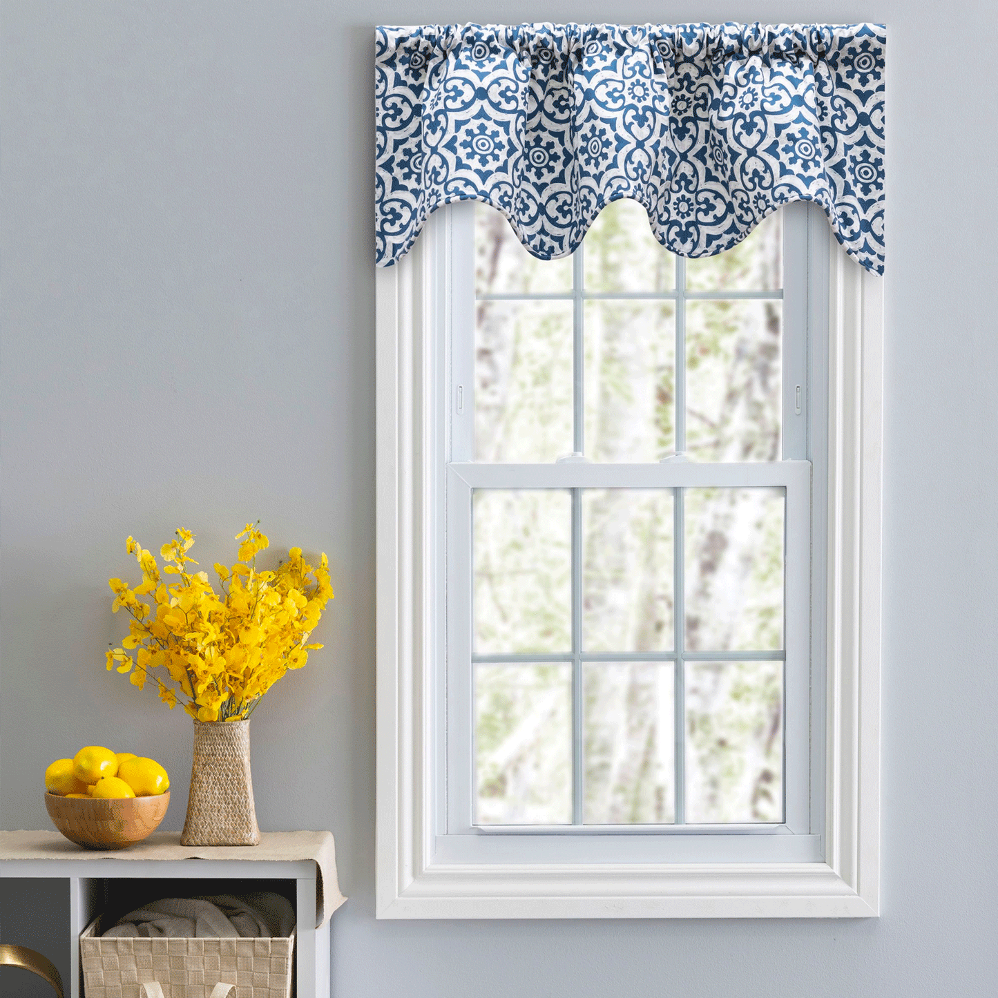 Athens Lined Scalloped Valance