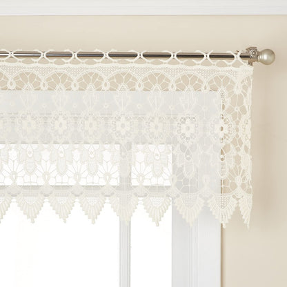 Medallion Tier and Valance